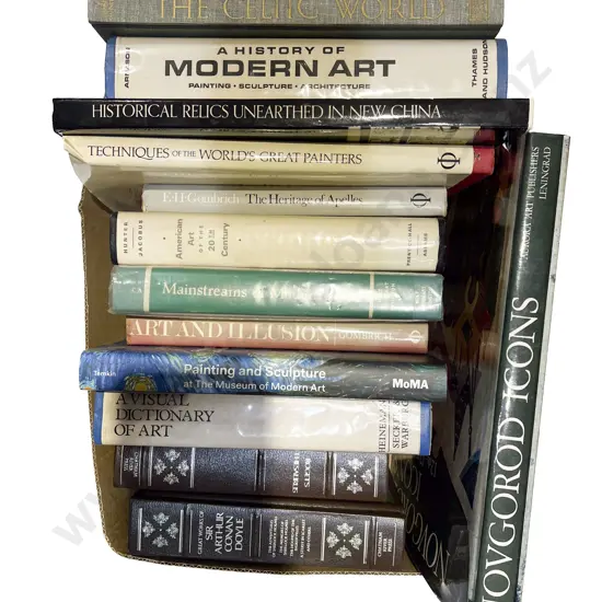 Box Qty of Assorted Art Reference