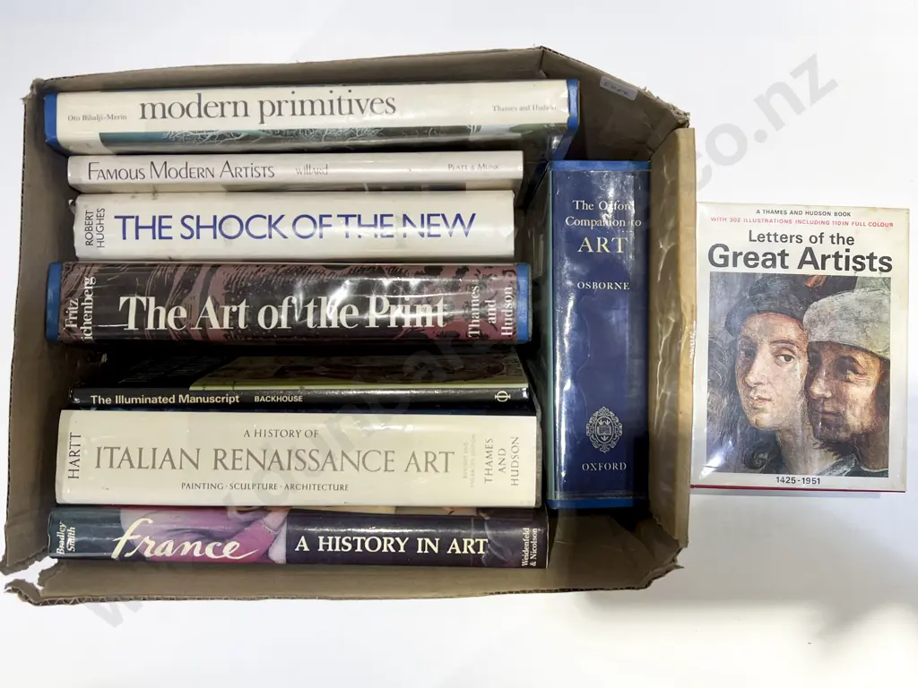 Box Qty of Assorted Art Reference Image 1++