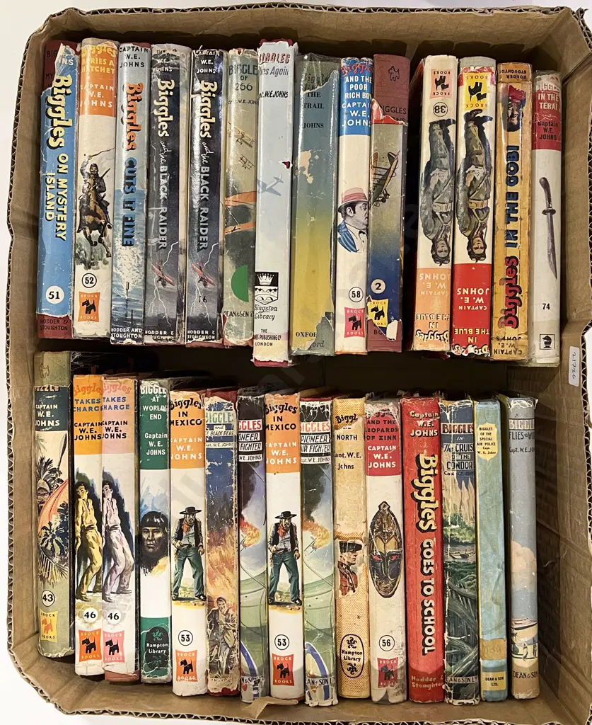 Box of Assorted Biggles Books Image 1++