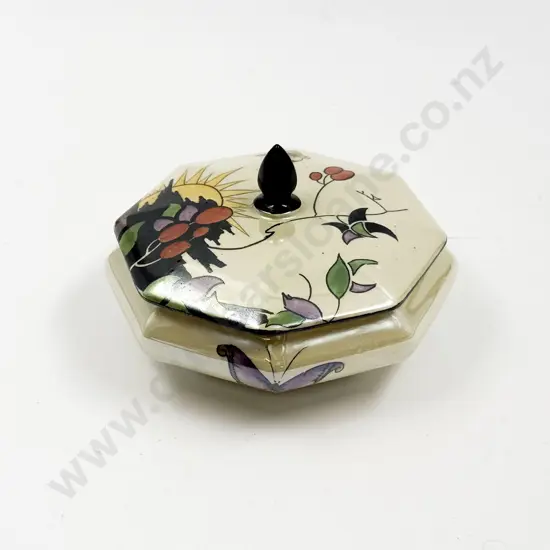 Shelley Lidded Lustre Trinket Box