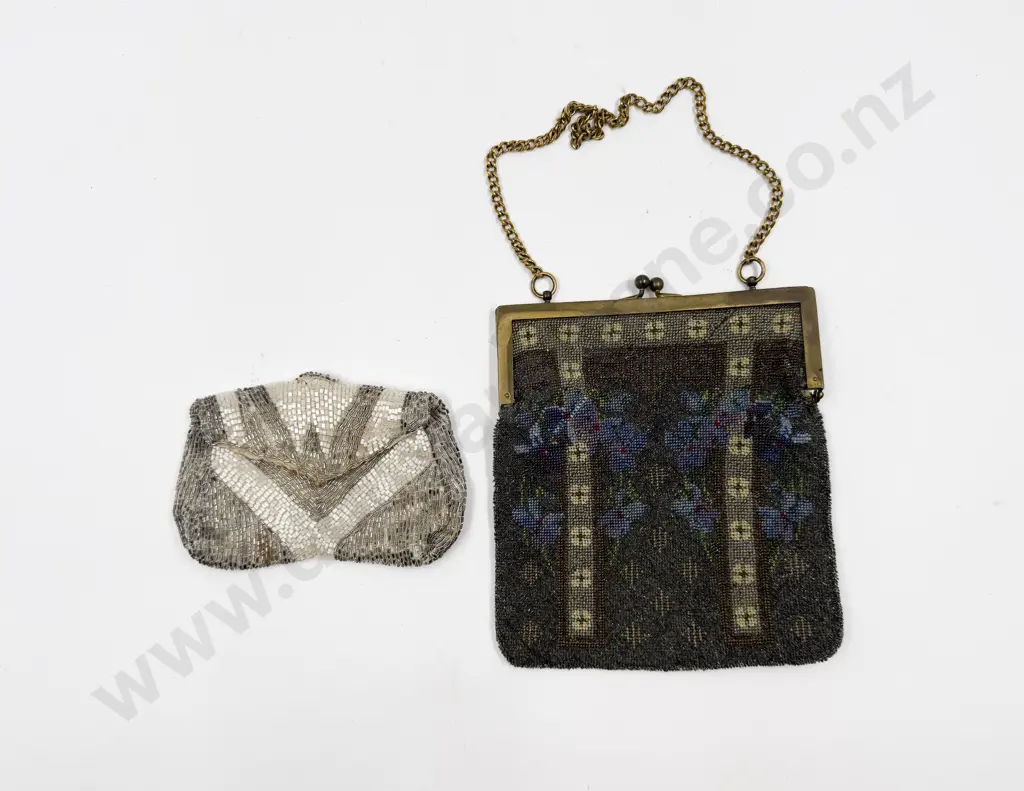 Two Vintage Glass Beaded Purses Image 1++