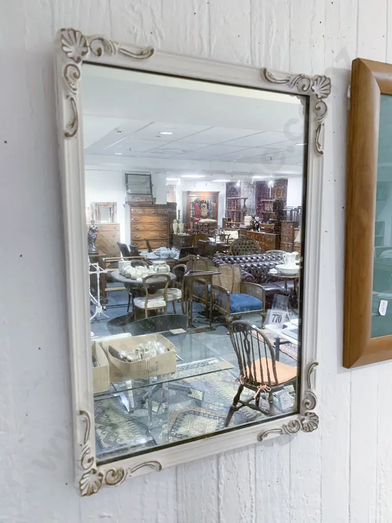 Small Wall Mirror Image 1++