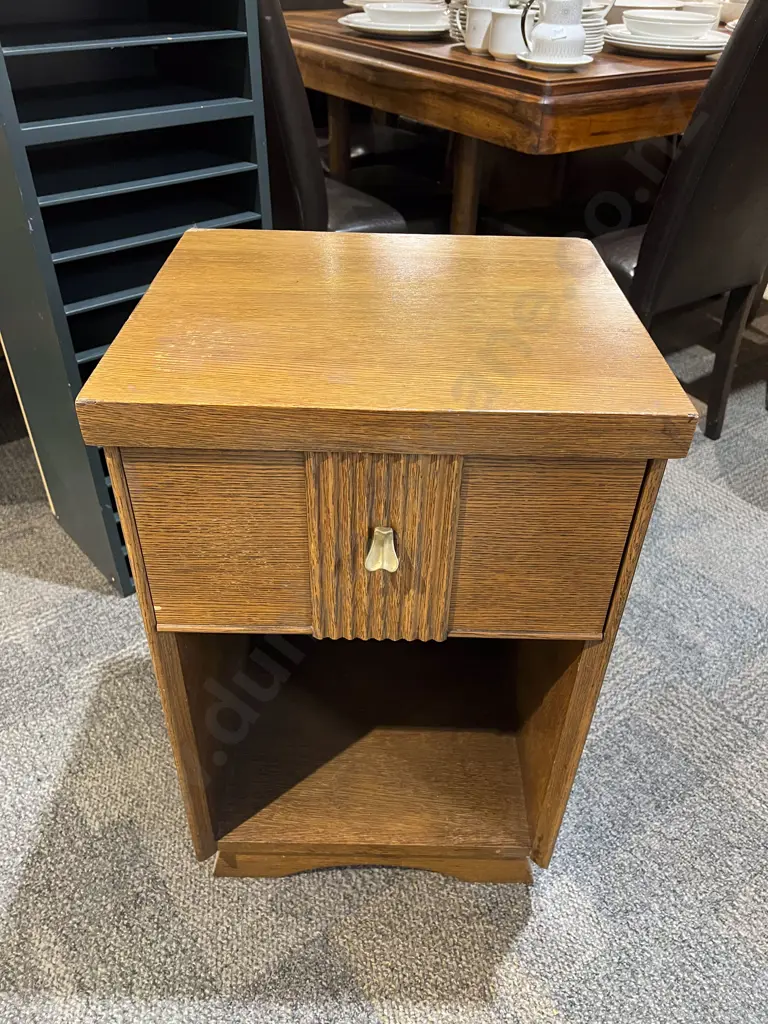 Oak Single Drawer Bedside Cabinet Image 1++
