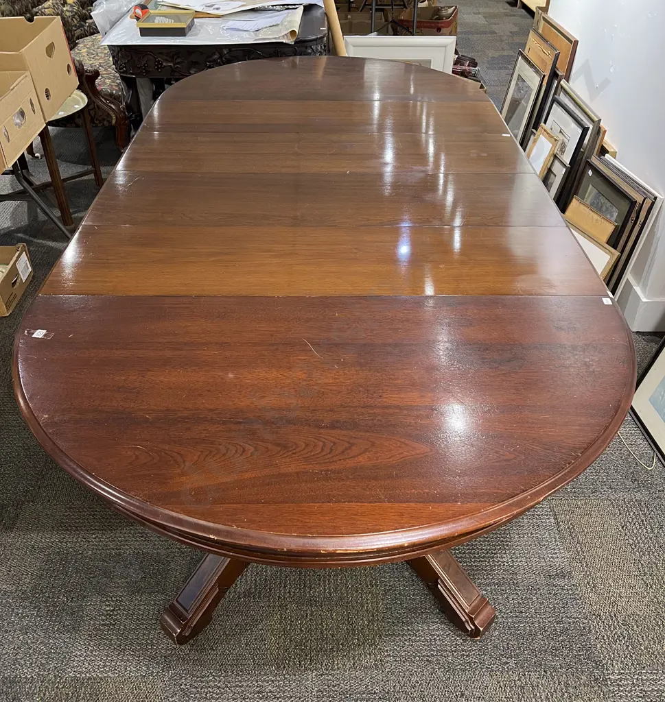 Mahogany Extn Dining Table Image 1++