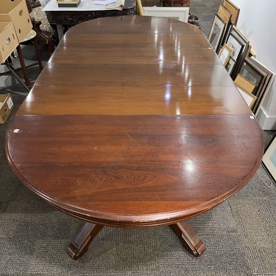 Mahogany Extn Dining Table