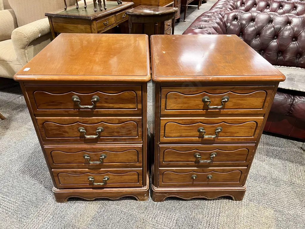 A Pair of Bedside Chests Image 1++