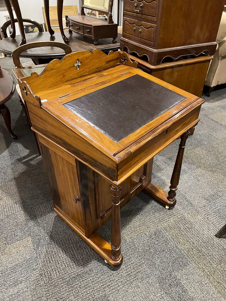 Kauri Davenport Image 1++