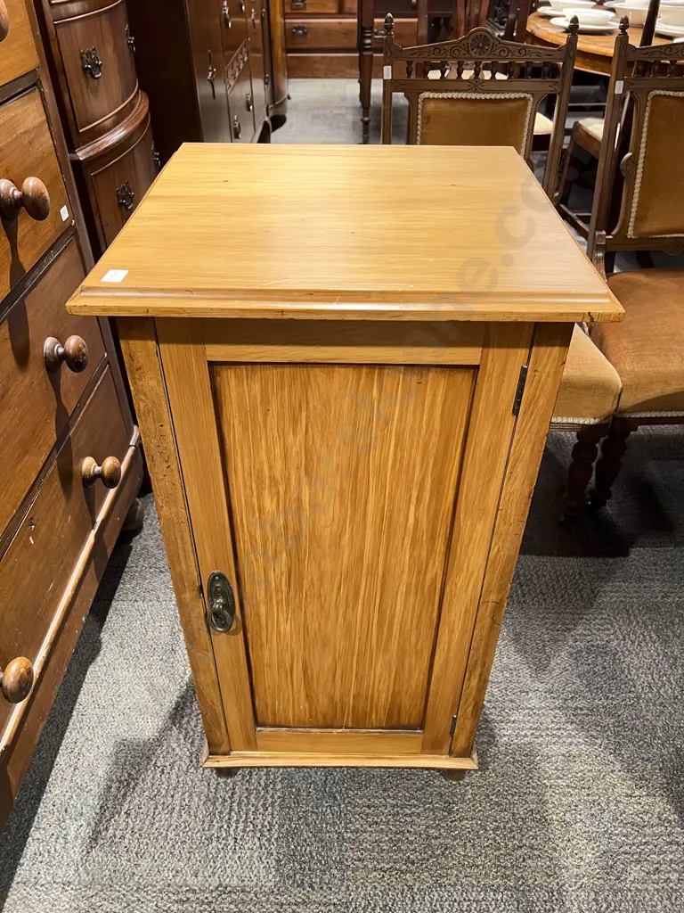 Kauri Pot Cupboard together with Stool Image 1++