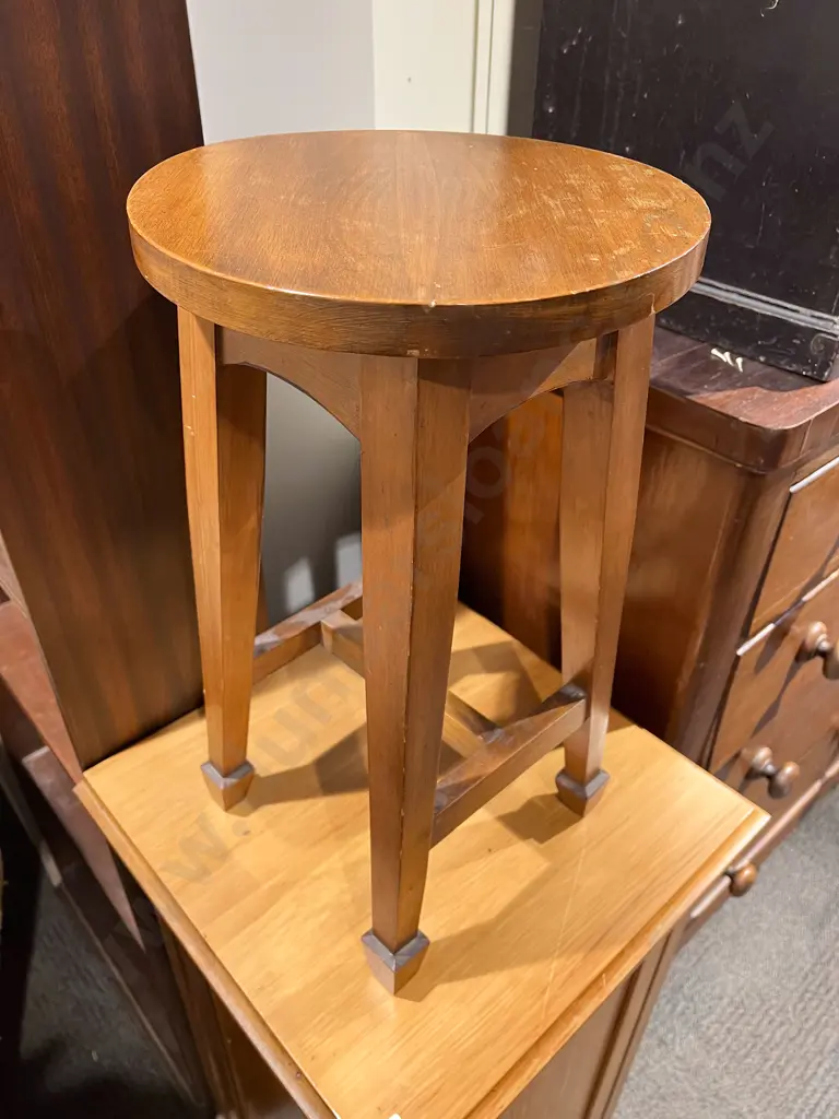 Kauri Pot Cupboard together with Stool Image 1++