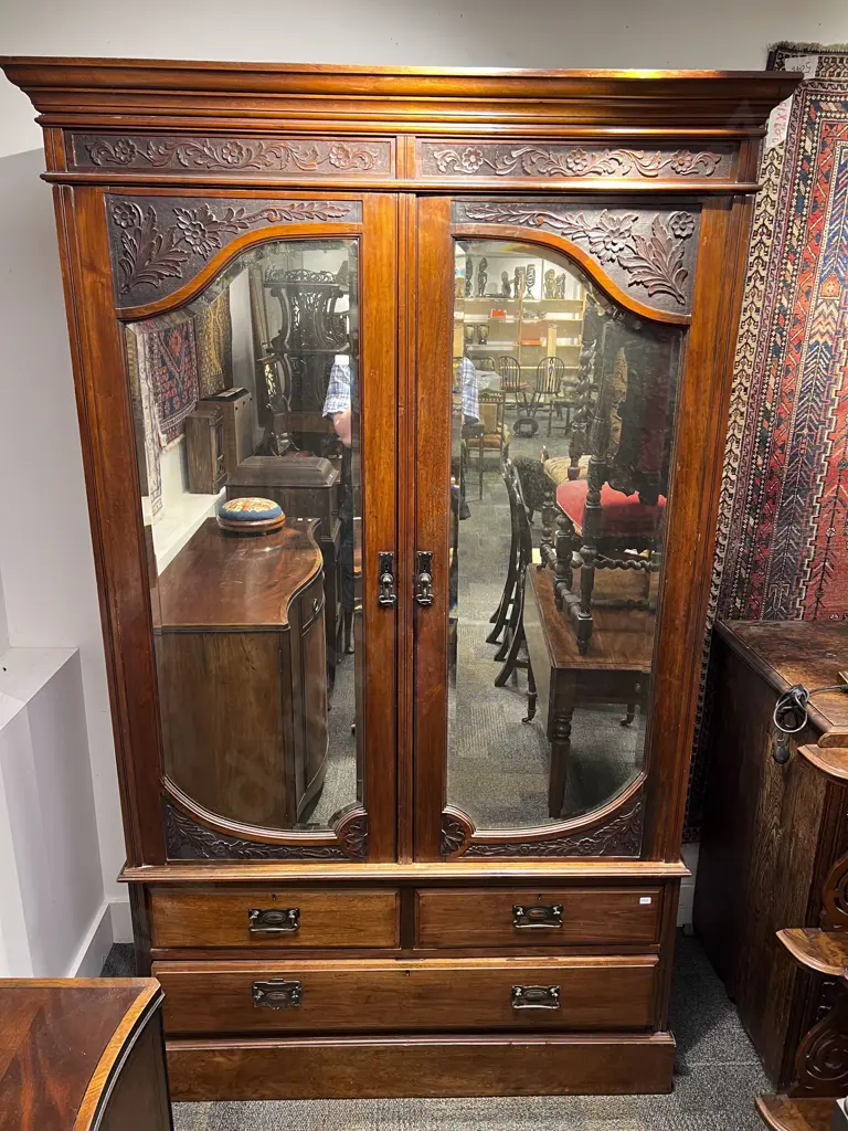 Vict Mahogany Mirror Door Wardrobe Image 1++