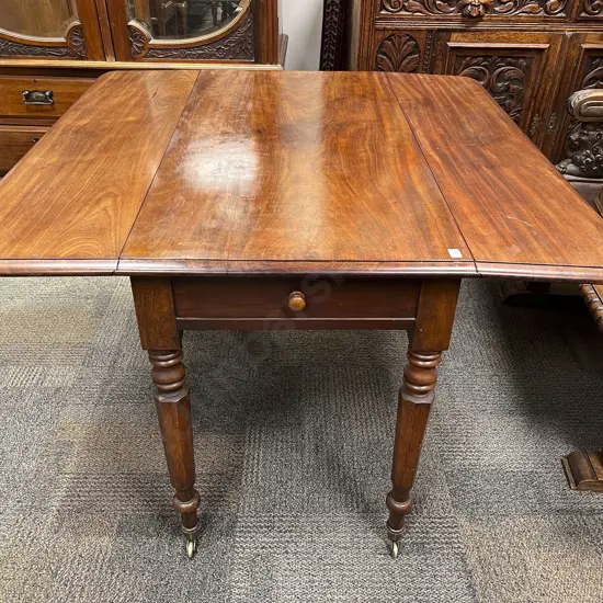 Vict Dropside Single Drawer Table