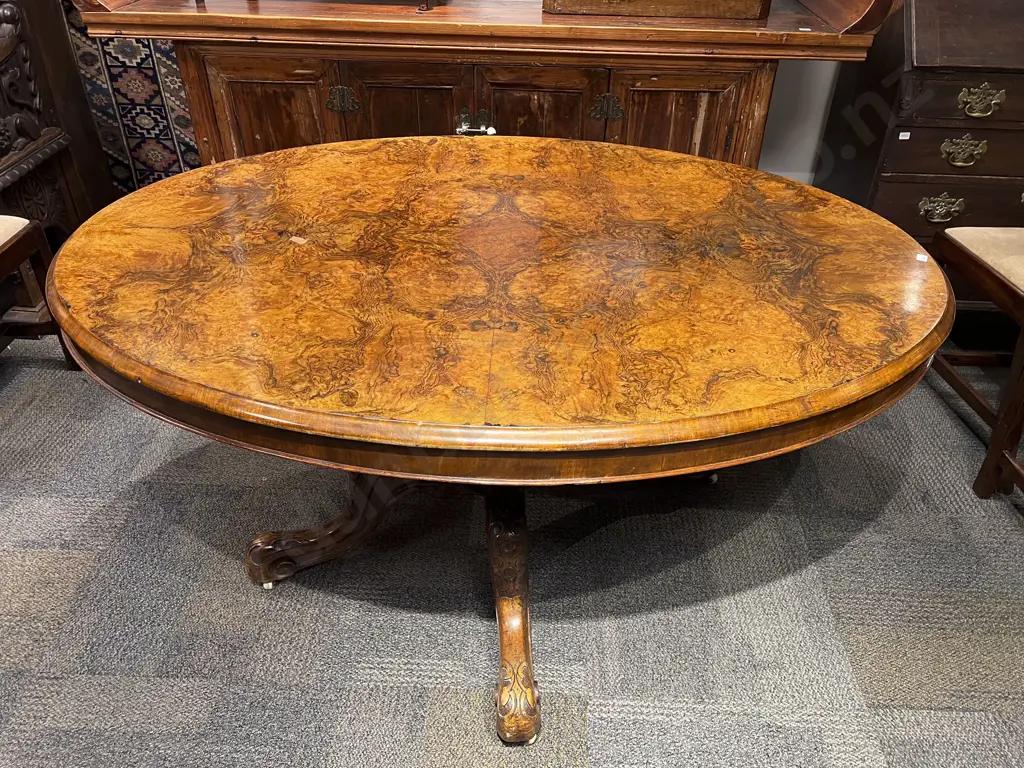 Vict Burr Walnut Loo Table Image 1++