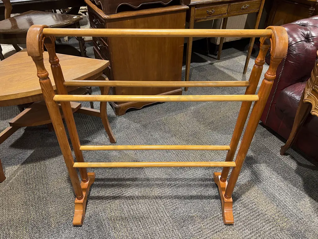 Towel Rail Image 1++