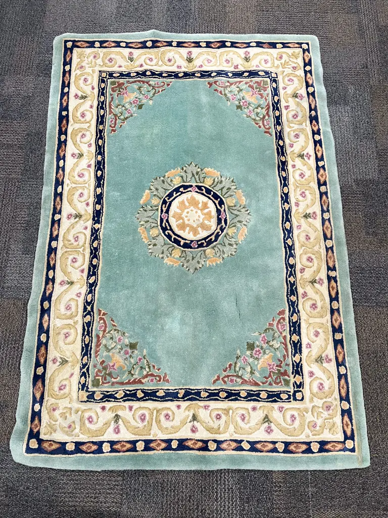 Floral Woollen Floor Rug Image 1++