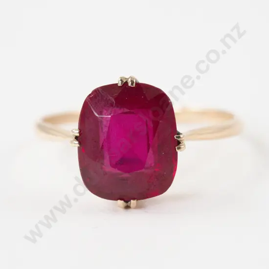 18ct Single Stone Ruby Ring