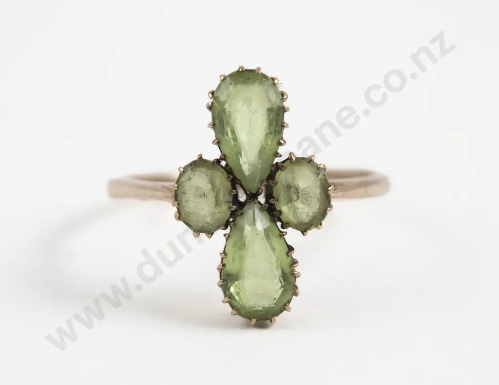 9ct Four Stone Peridot Ring Image 1++