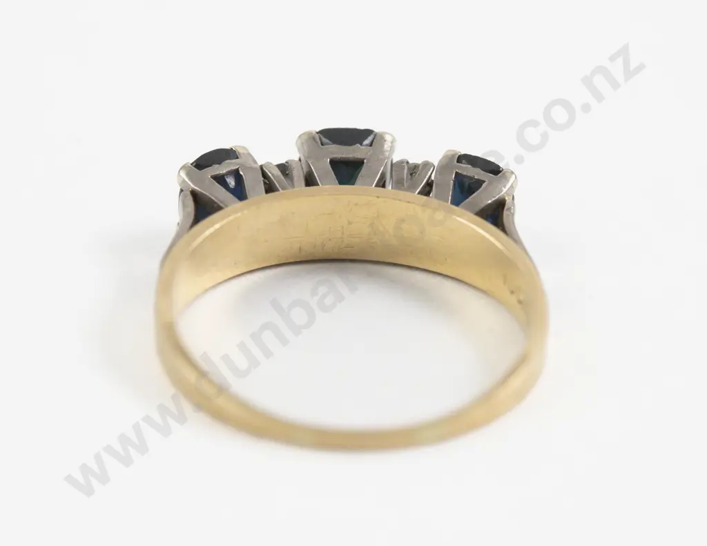 18ct Seven Stone Sapphire and Diamond Ring Image 1++