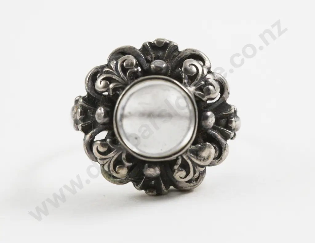 .800 Silver Single Moonstone Dress Ring Image 1++