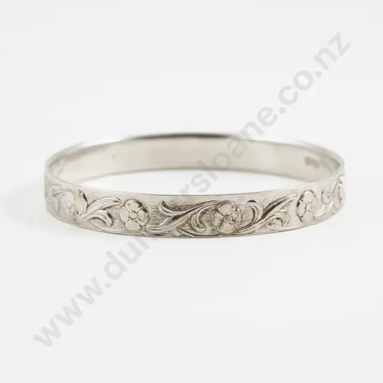 S/S Engraved Bangle