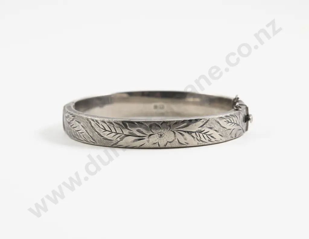 S/S Half Engraved Hinged Snap Bangle Image 1++