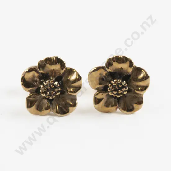 Pair 9ct Flower Stud Earrings