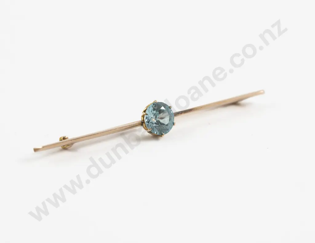 9ct Single Stone Zircon Bar Brooch Image 1++