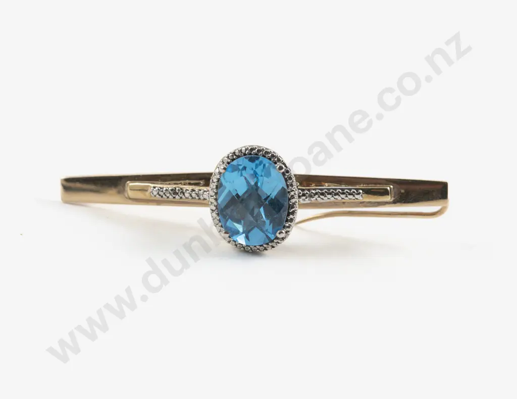 9ct Single Stone Topaz Pendant Brooch and Earrings Suite Image 1++