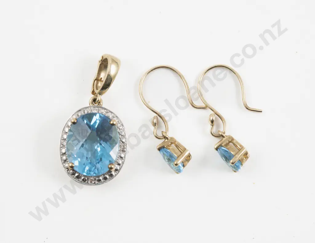 9ct Single Stone Topaz Pendant Brooch and Earrings Suite Image 1++
