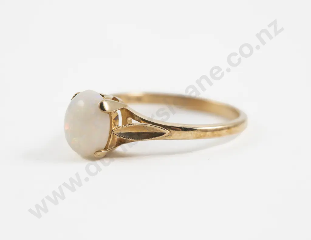 9ct Single Stone Opal Ring Image 1++