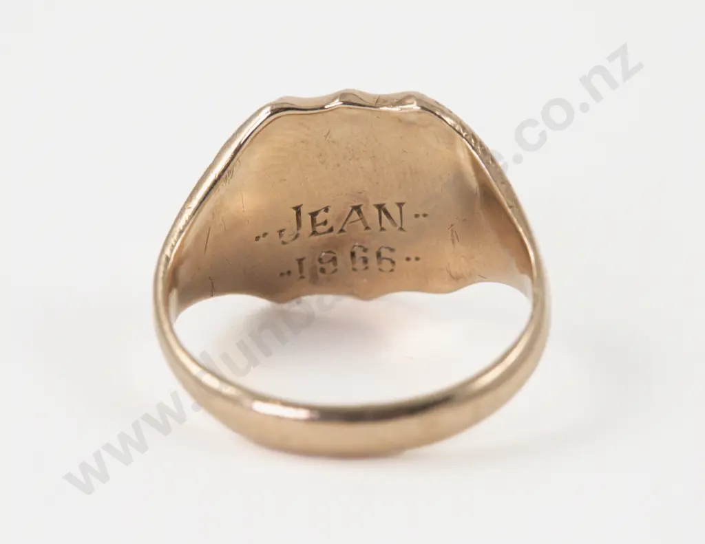 9ct Plain Signet Ring Image 1++