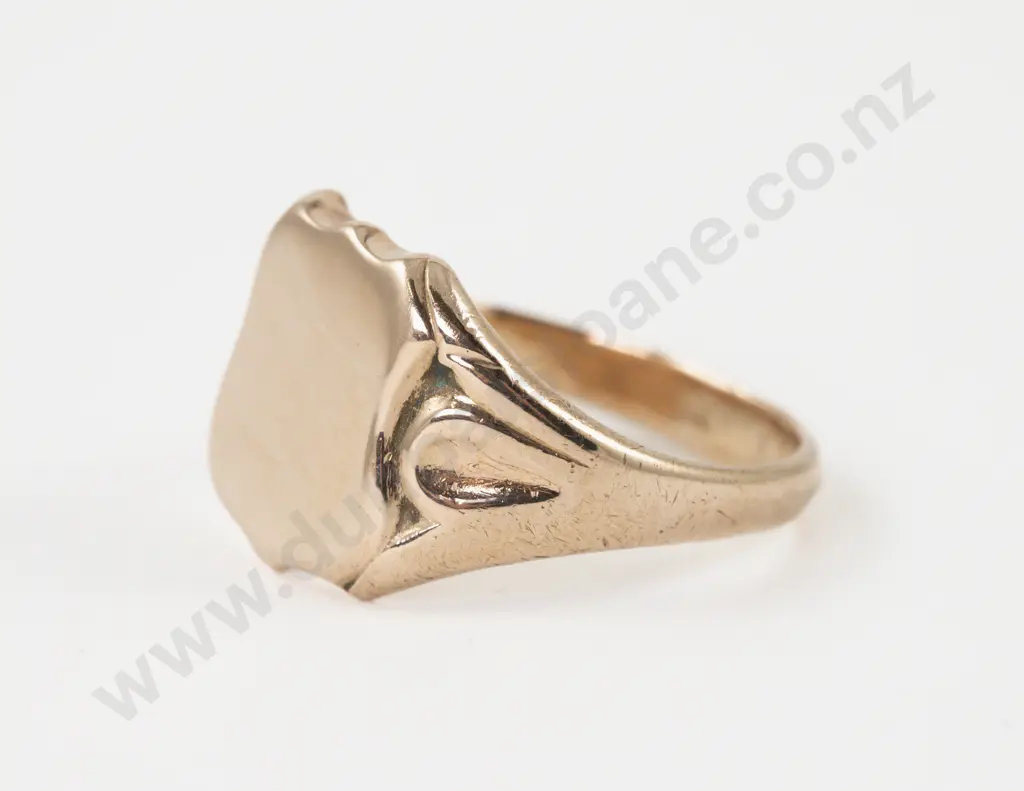 9ct Plain Signet Ring Image 1++