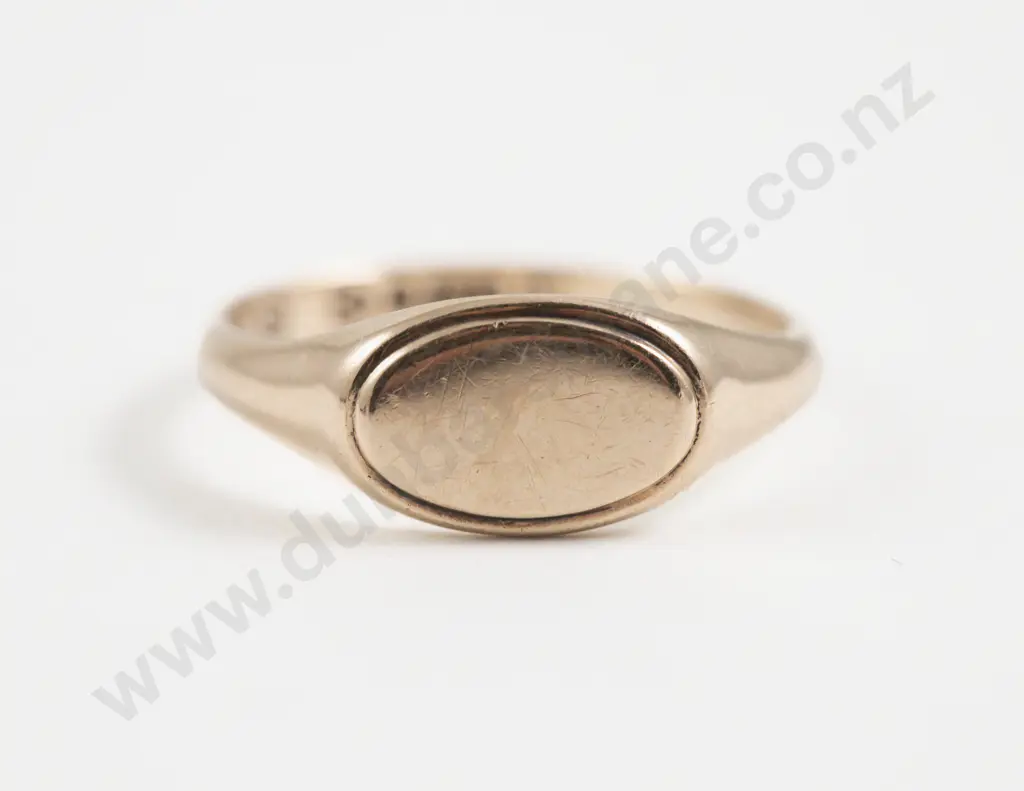 9ct Plain Signet Ring Image 1++