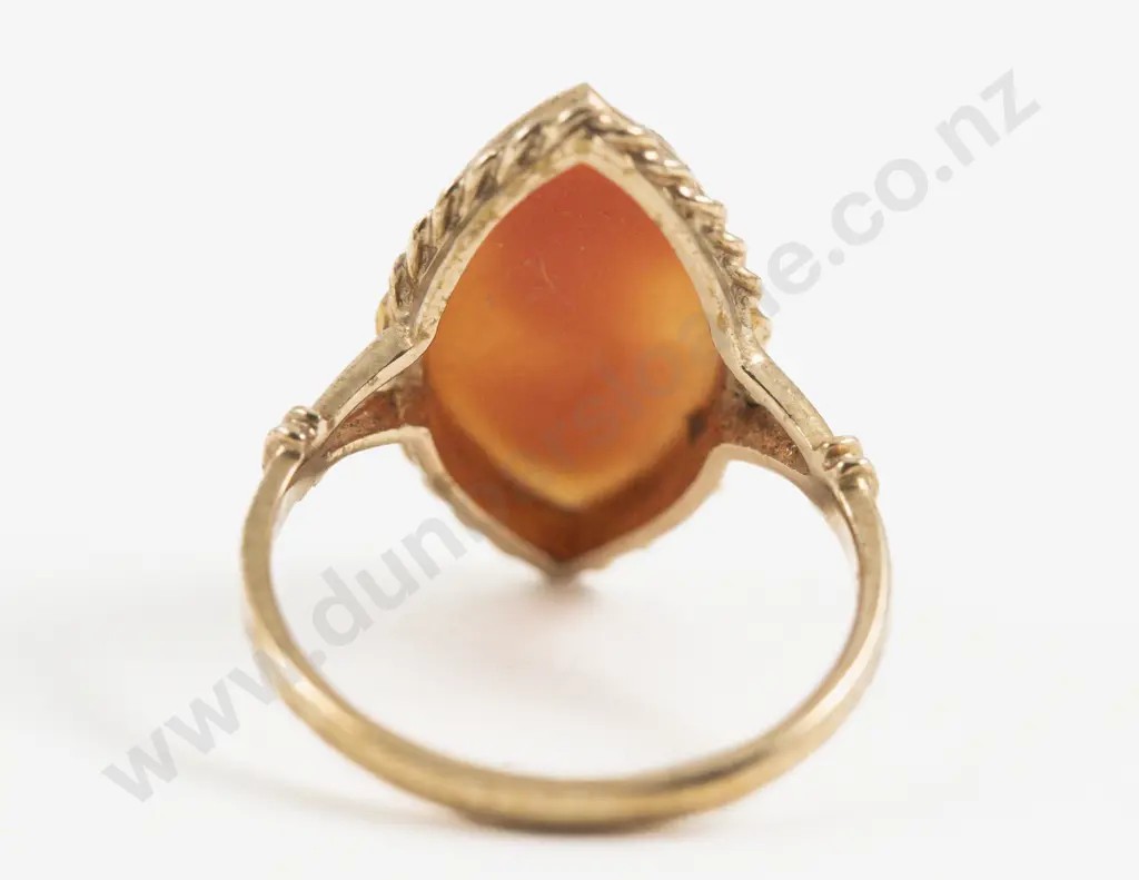 9ct Classical Portrait Cameo Ring Image 1++