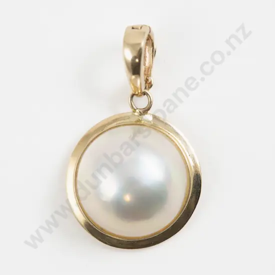 Pair 14ct Single Mabe Pendant