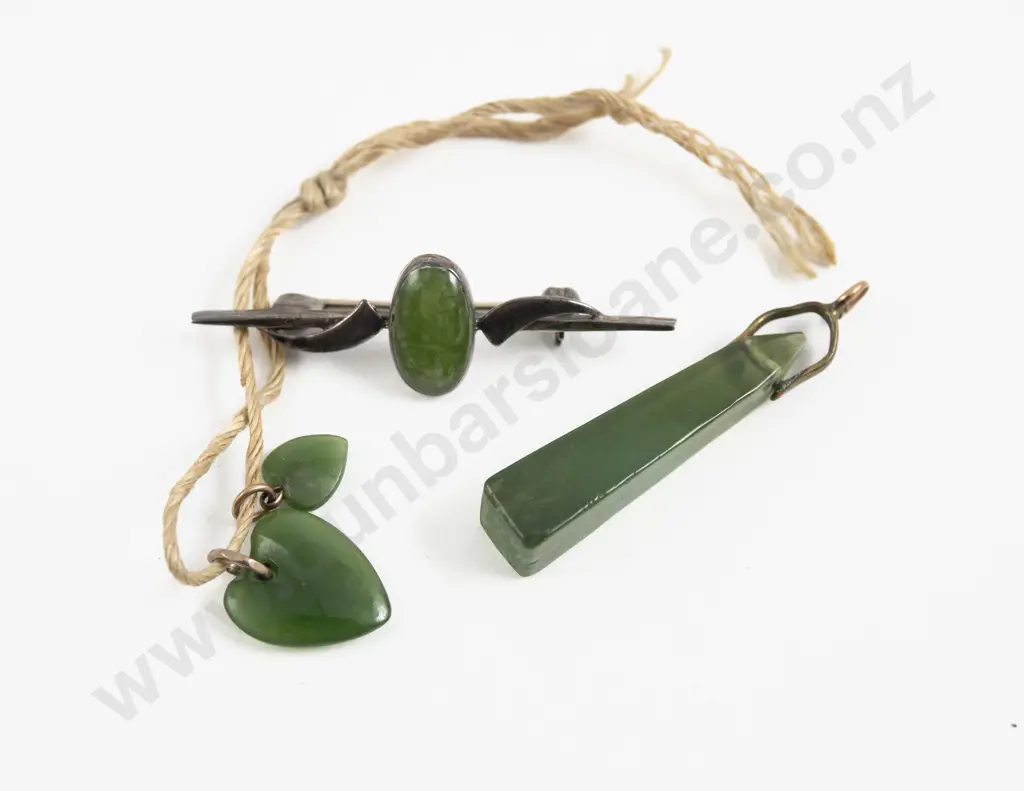 Silver Mounted Single Greenstone Brooch with Three Pendants Image 1++