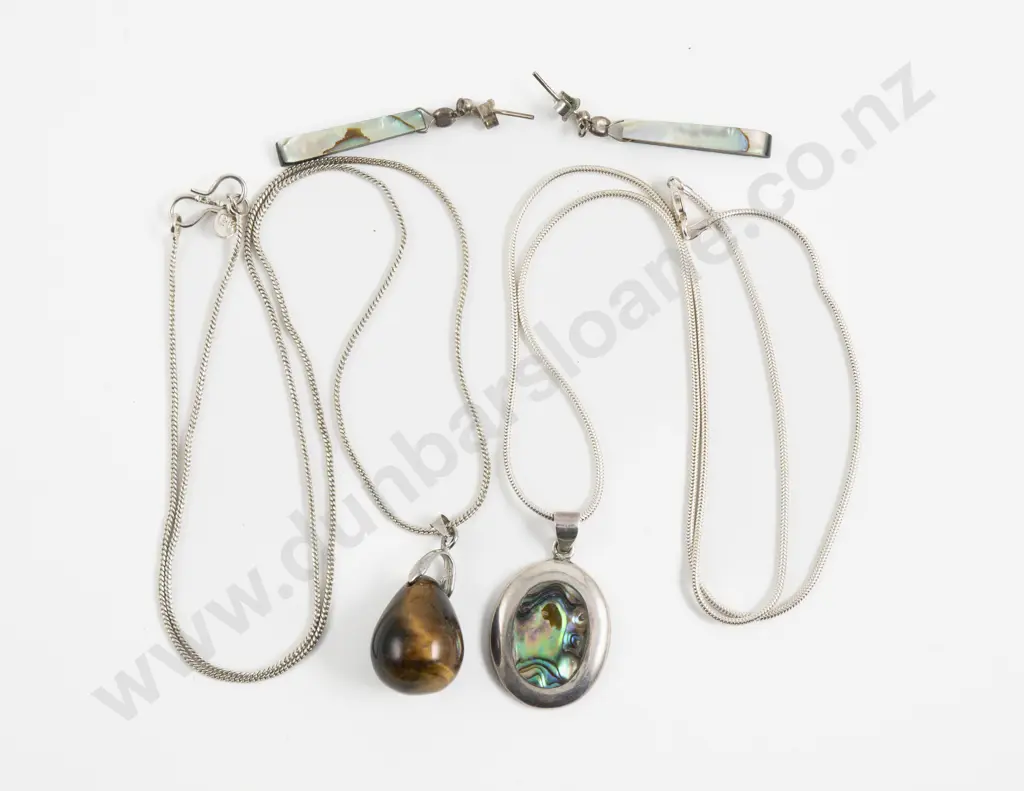 S/S Paua Pendant on S/S Neck Chain together with Earrings and Tiger Eye Pendant Image 1++