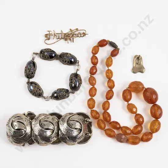 Vintage Single Strand Amber Bead Necklace