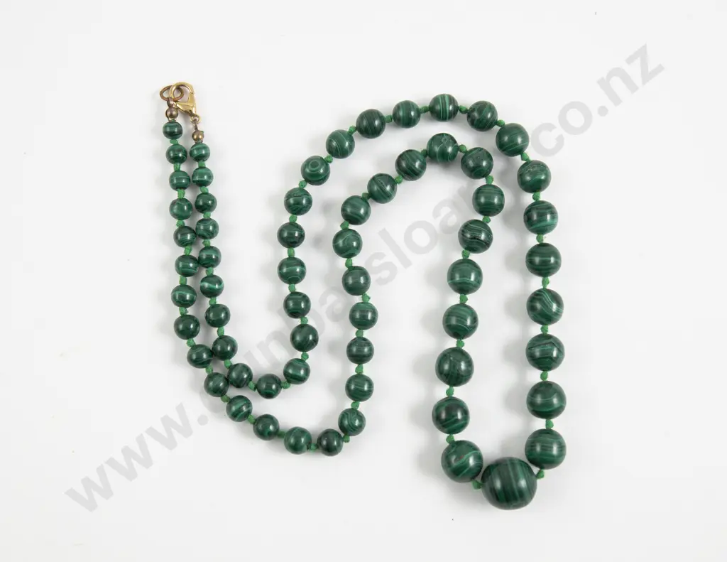 Single Strand Malachite Bead Necklace Image 1++