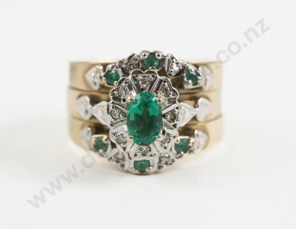 9ct Nine Stone Emerald and Diamond Cluster Ring with Two Curved Bands Image 1++
