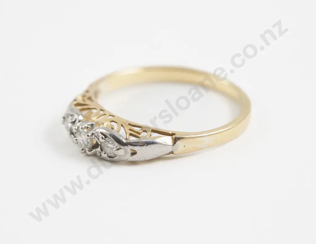 14ct Three Stone Diamond Bridge Ring Image 1++