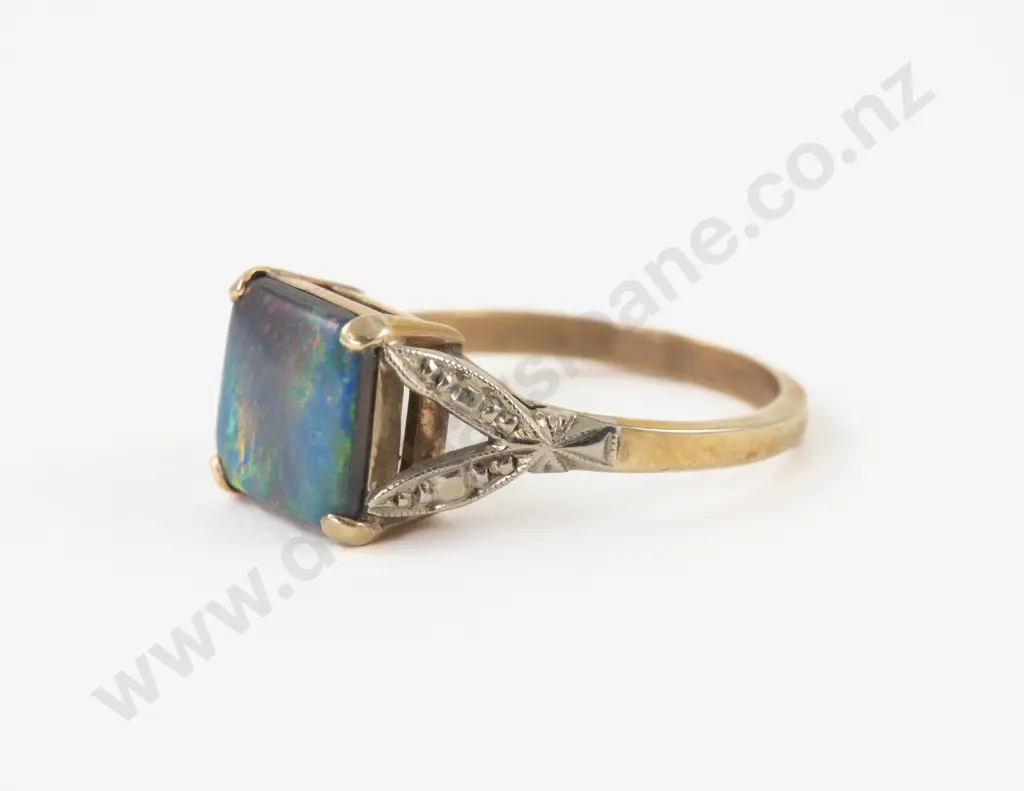 9ct Single Opal Ring Image 1++