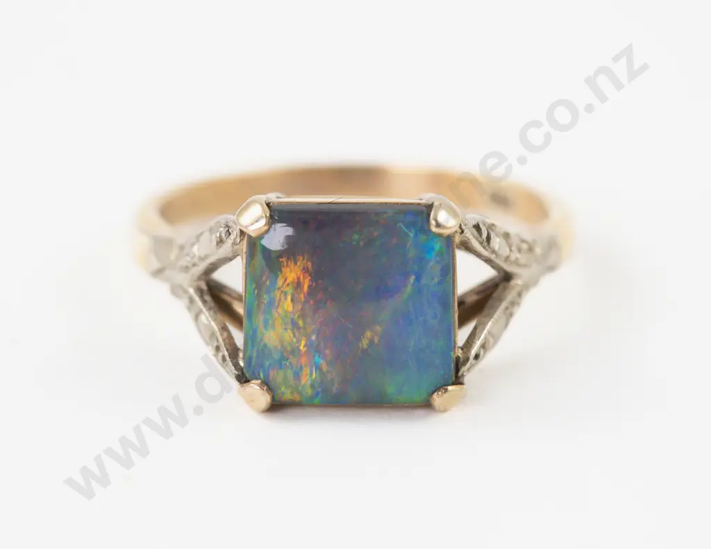 9ct Single Opal Ring Image 1++