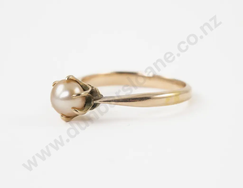 9ct Single Cultured Pearl Ring Image 1++