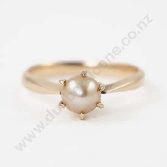 9ct Single Cultured Pearl Ring