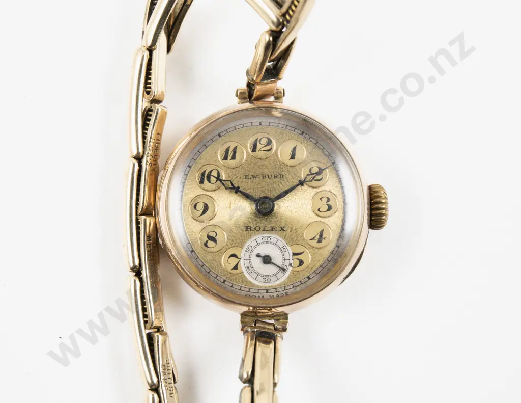 Vintage 9ct Cased Rolex Ladies Wrist Watch Image 1++