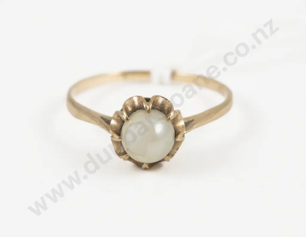 9ct Single Cultured Pearl Ring Image 1++
