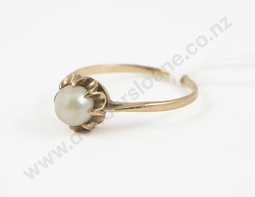 9ct Single Cultured Pearl Ring Image 1++