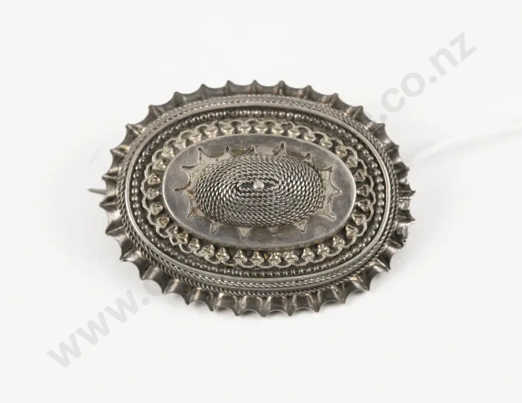 Victorian S/S Target Brooch Image 1++