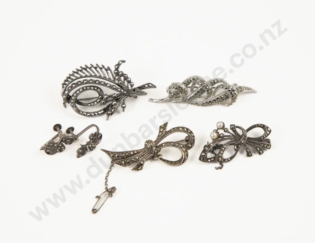 Collection of Assorted S/S Marcasite Jewellery Image 1++
