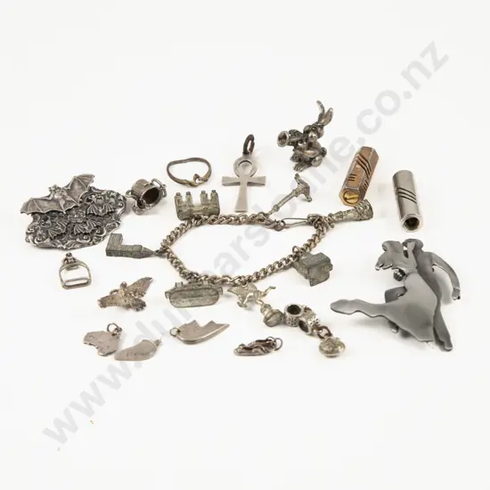 Collection of Assorted Costume Jewellery